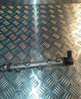 Audi A6 S6 C6 4F Fuel main line pipe 059130090