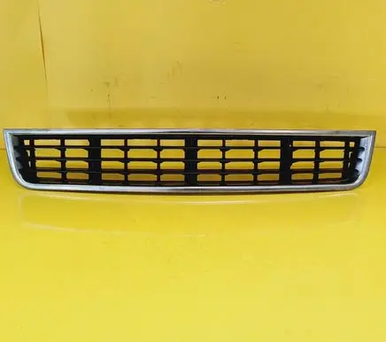 Front bumper lower grill