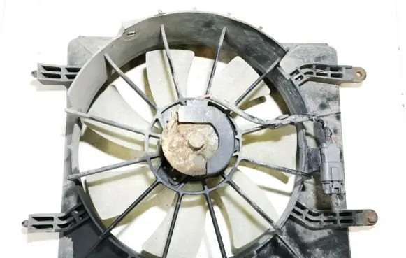 Honda Stream Radiator cooling fan shroud