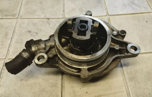 Vacuum pump