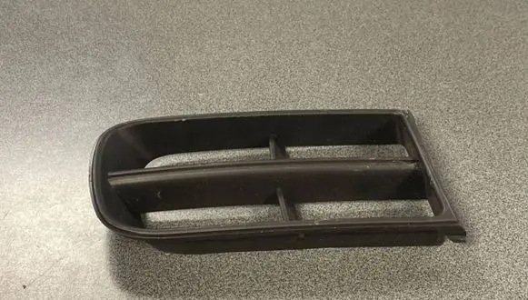 Skoda Fabia Mk2 (5J) Front bumper lower grill 5J0807682