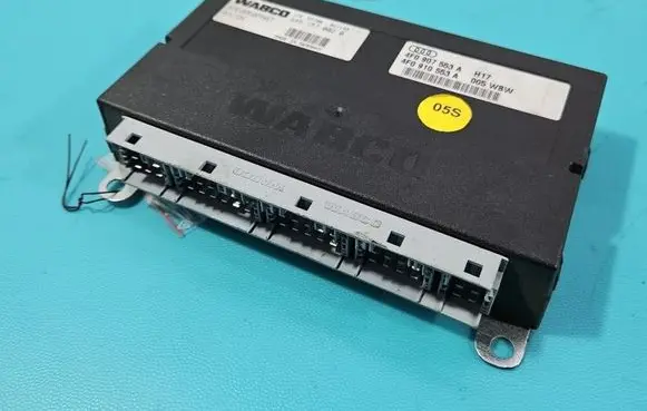 Audi A6 S6 C6 4F Central body control module 4F0907553A IMPRK1552156