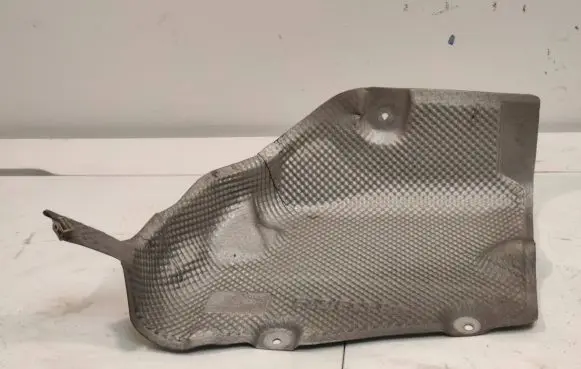 BMW 6 F06 Gran coupe Exhaust heat shield 7226942 2051138005