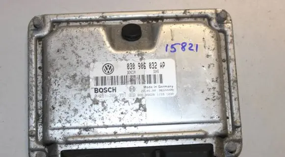 Volkswagen Polo III 6N 6N2 6NF Engine control unit/module 030906032AP 26SA0000 0261206751