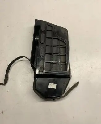 Chevrolet Camaro Quarter panel pressure vent 23348430