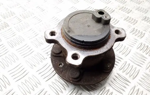 Ford Mondeo MK IV Rear wheel hub