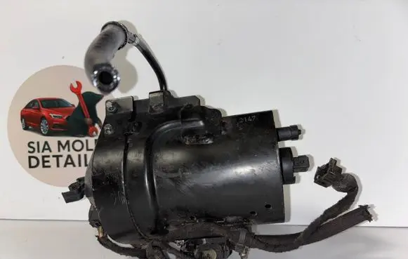 Opel Zafira B Fuel filter bracket/mount holder 13126494 422474049