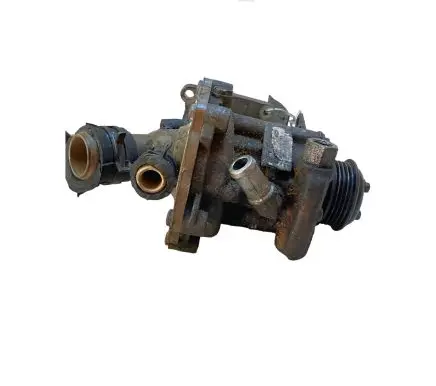 Ford Mondeo Mk III Power steering pump XS713A674BF