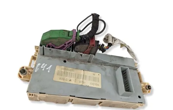 Alfa Romeo 159 Fuse module 60686059