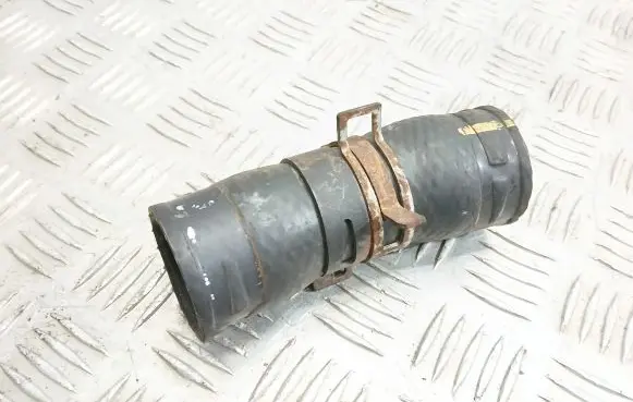 Toyota Avensis T270 Engine coolant pipe/hose