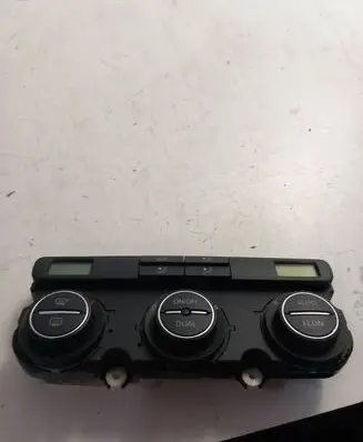 Volkswagen Touran I Climate control unit