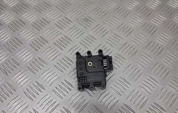 Mazda 5 Central body control module