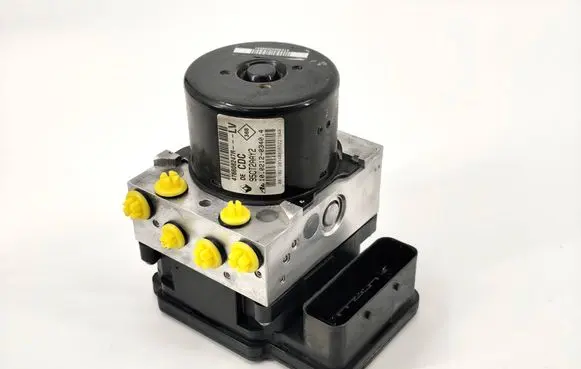 Renault Megane III ABS Pump 476608247R 10021203404 000405104D0