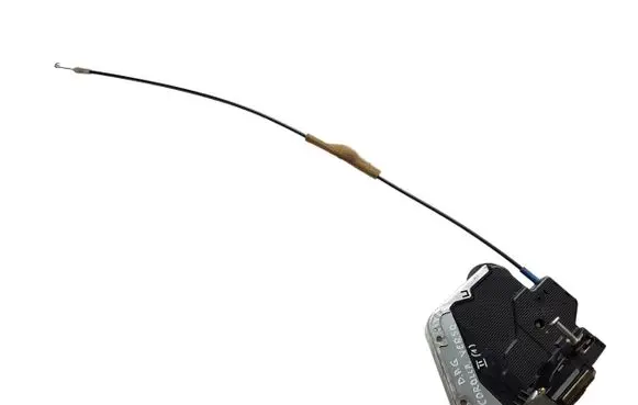 Toyota Corolla Verso E121 Rear door lock 4G2102