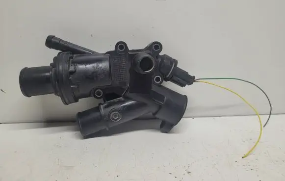 Ford Mondeo MK IV Thermostat/thermostat housing 9682141580 77271 78590