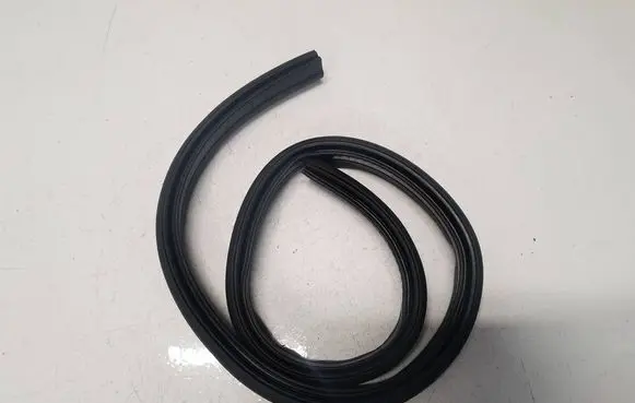 BMW 4 F32 F33 Engine compartment rubber 7240785