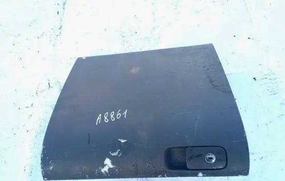 Volkswagen Golf Plus Glove box 5m1857097