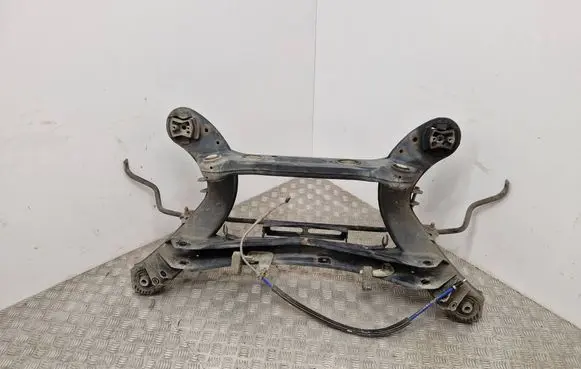 Mercedes-Benz GLK (X204) Front subframe 2043502611 2042611 2324184