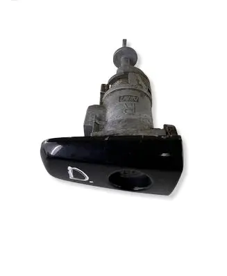 Peugeot 4007 Front door lock (next to the handle) 