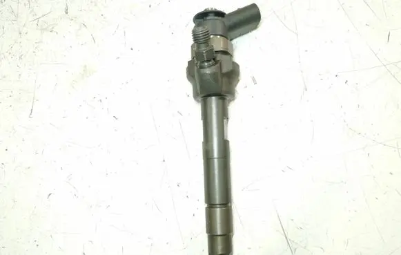 Mini One - Cooper Coupe R56 Fuel injector 779844605 7798446 0445110289