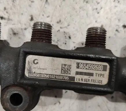 Ford Focus Fuel main line pipe 9654592680 9655465480