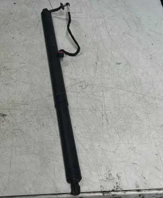 Porsche Cayenne (92A) Tailgate strut 