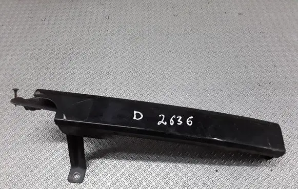 Under headlight/headlamp trim