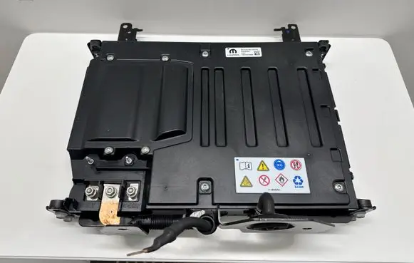 Ram 1500 Hybrid / electric car battery P04610376AP P68268279AC TM07X1181A4571