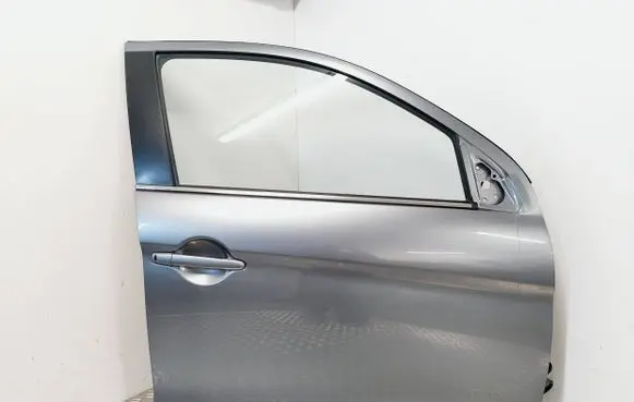 Peugeot 4008 Front door