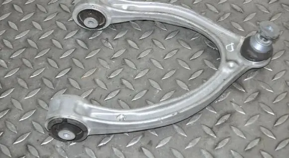 Mercedes-Benz C W205 Front upper control arm/wishbone 