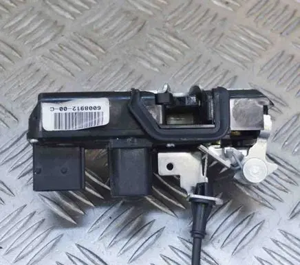 Tesla Model S Front door lock 600891200C