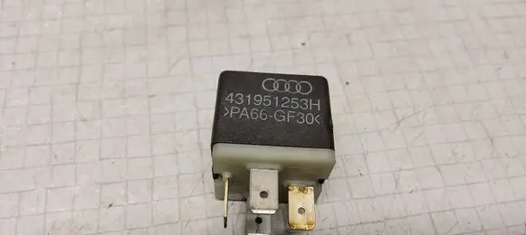 Volkswagen PASSAT B5 Other relay 431951253H