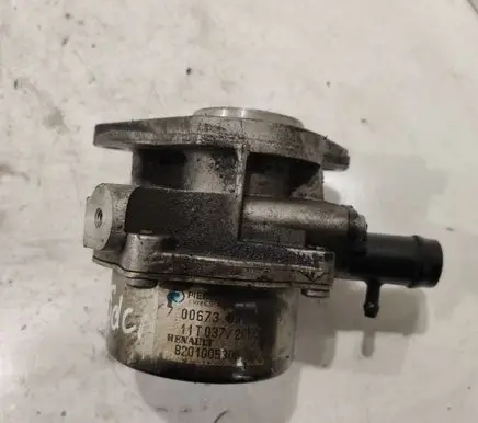 Renault Megane III Vacuum pump 8201005306