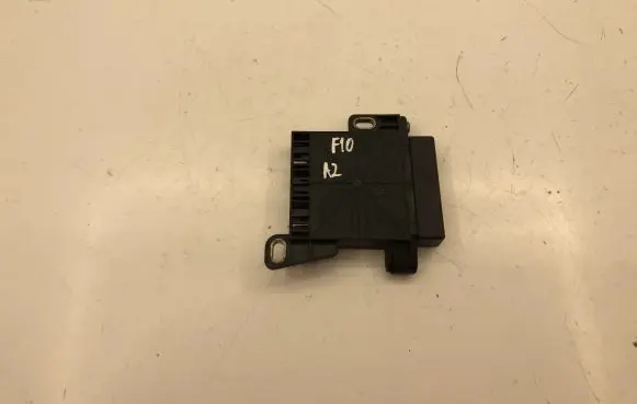 BMW 5 F10 F11 Current control relay 9153418