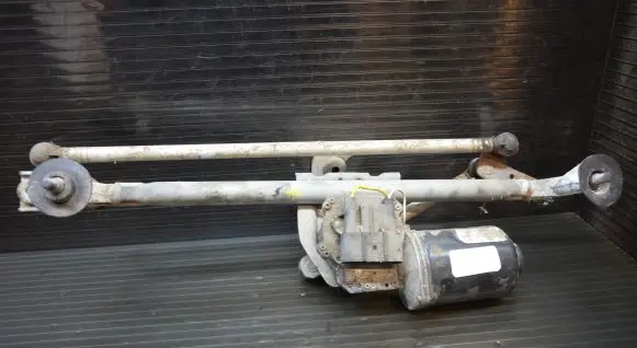 Opel Corsa C Front wiper linkage and motor