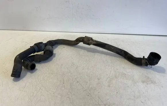 Audi Q2 - Engine coolant pipe/hose 5WA122051AG