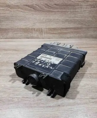 Volkswagen PASSAT B4 Engine control unit/module ECU 028906021am 0281001327