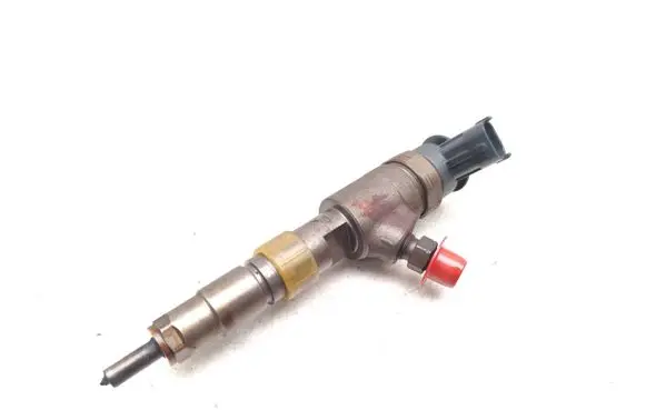 Peugeot Expert Fuel injector 0445110739