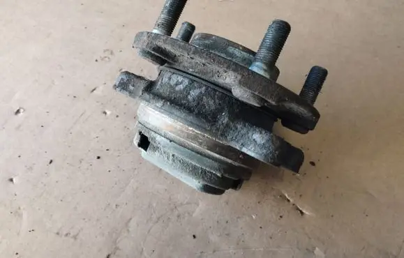 Infiniti G37 Front wheel ball bearing 