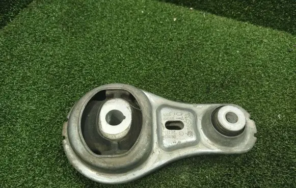 Renault Trafic III (X82) Gearbox mount 93866731 11238 675206
