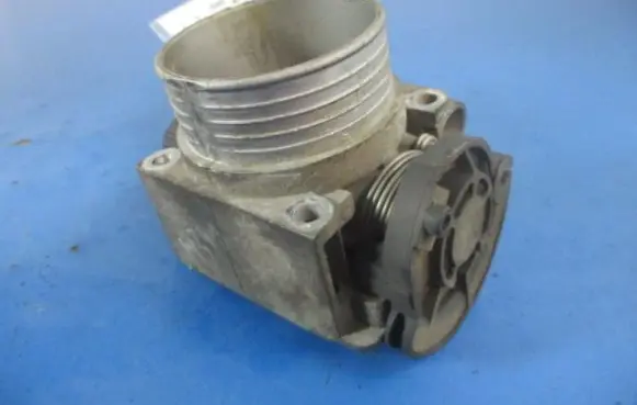 Volvo S40, V40 Throttle body valve 9186780