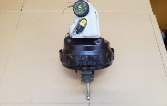 Seat Ibiza IV (6J,6P) Brake booster 6R2614105 1K0945459A 5N0949459A