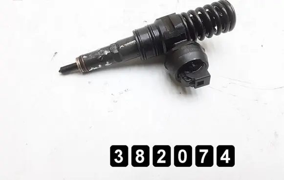 Seat Toledo II (1M) Fuel injector 038130073AG