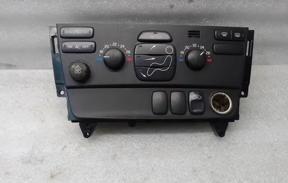 Volvo V70 Climate control unit 30782503 07W36E01