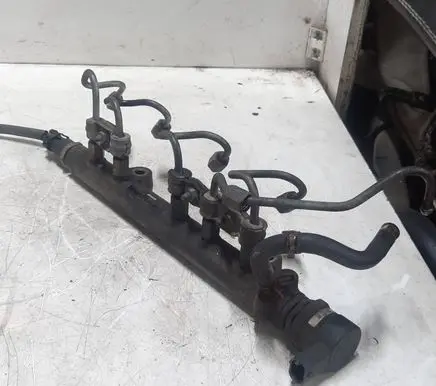 Toyota Yaris Fuel main line pipe 044521413 238100N021