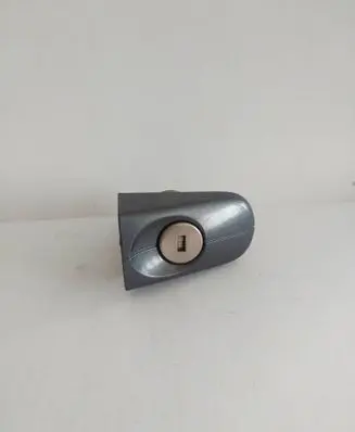 Ford Focus C-MAX Front door lock (next to the handle) 3M5AR21990A