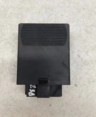Mercedes-Benz Vito Viano W638 Coolant fan relay 0165452432 05041000