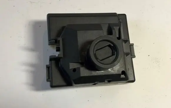 Mercedes-Benz C W205 Engine start stop button switch A2059007121 33325202