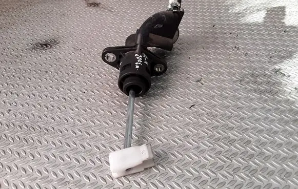 Audi A4 S4 B7 8E 8H Clutch master cylinder 8E2721401AC