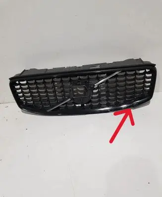 Volvo XC90 Front bumper upper radiator grill 312133812